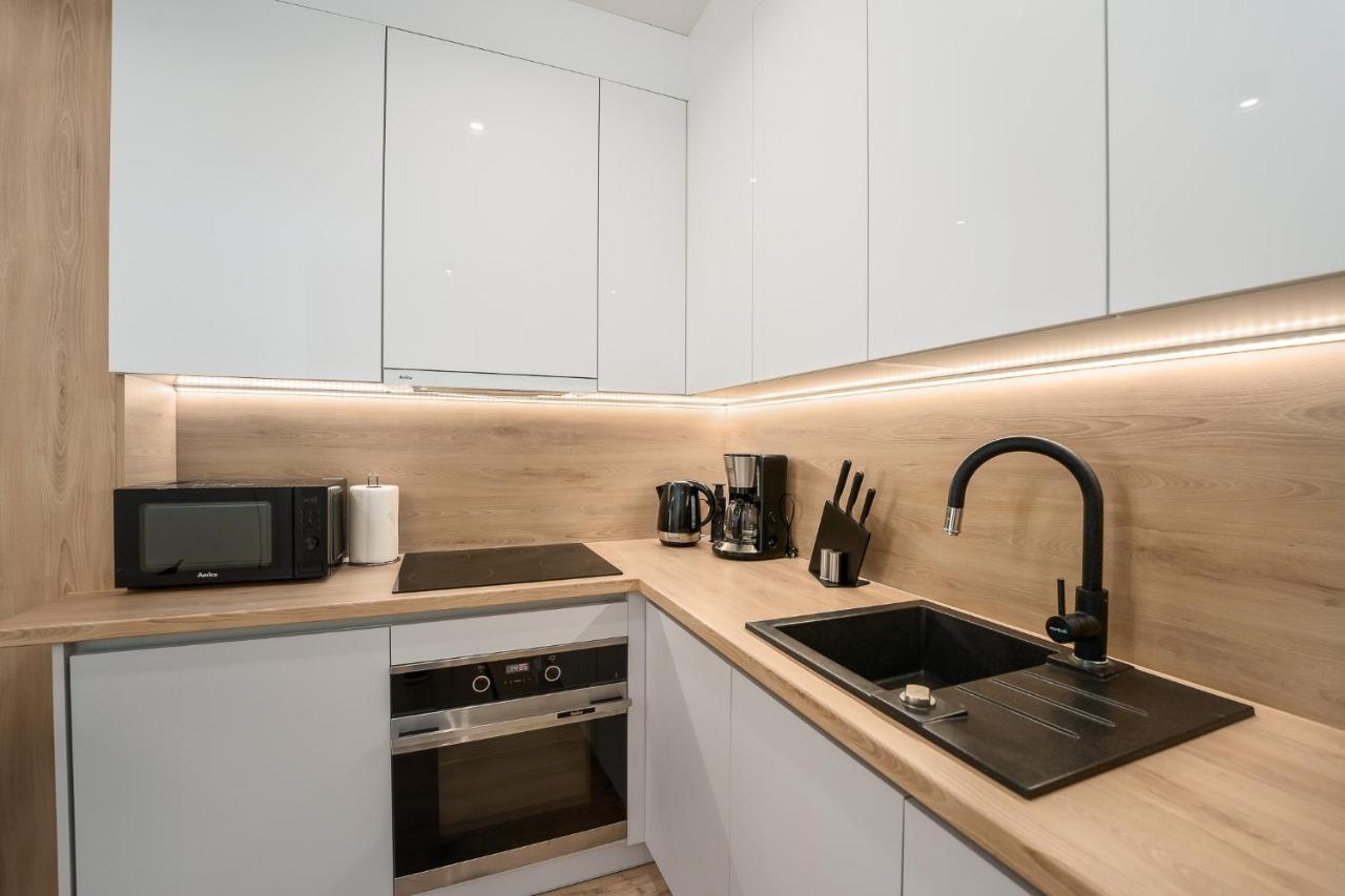 Apartamenty Promenada - Fredry 2 코워브제크 외부 사진