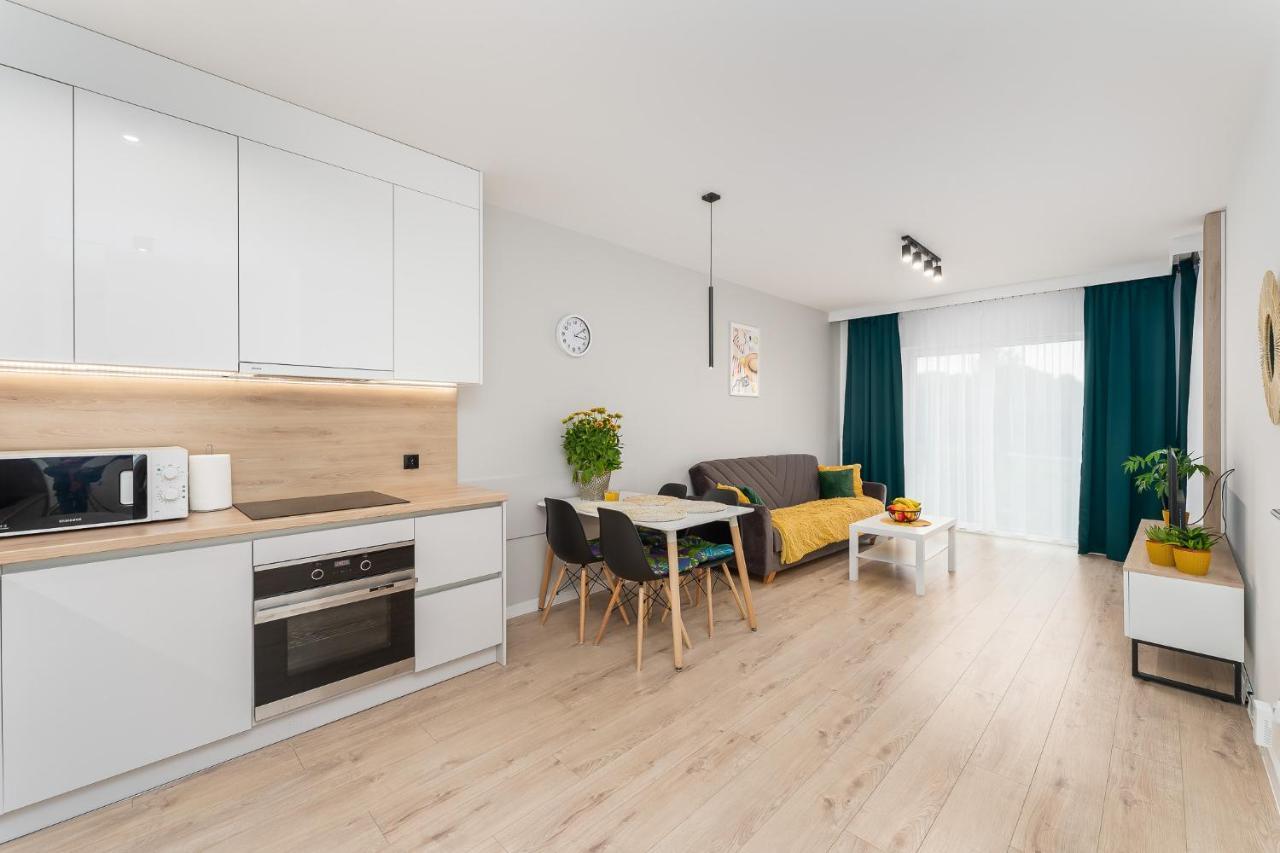 Apartamenty Promenada - Fredry 2 코워브제크 외부 사진