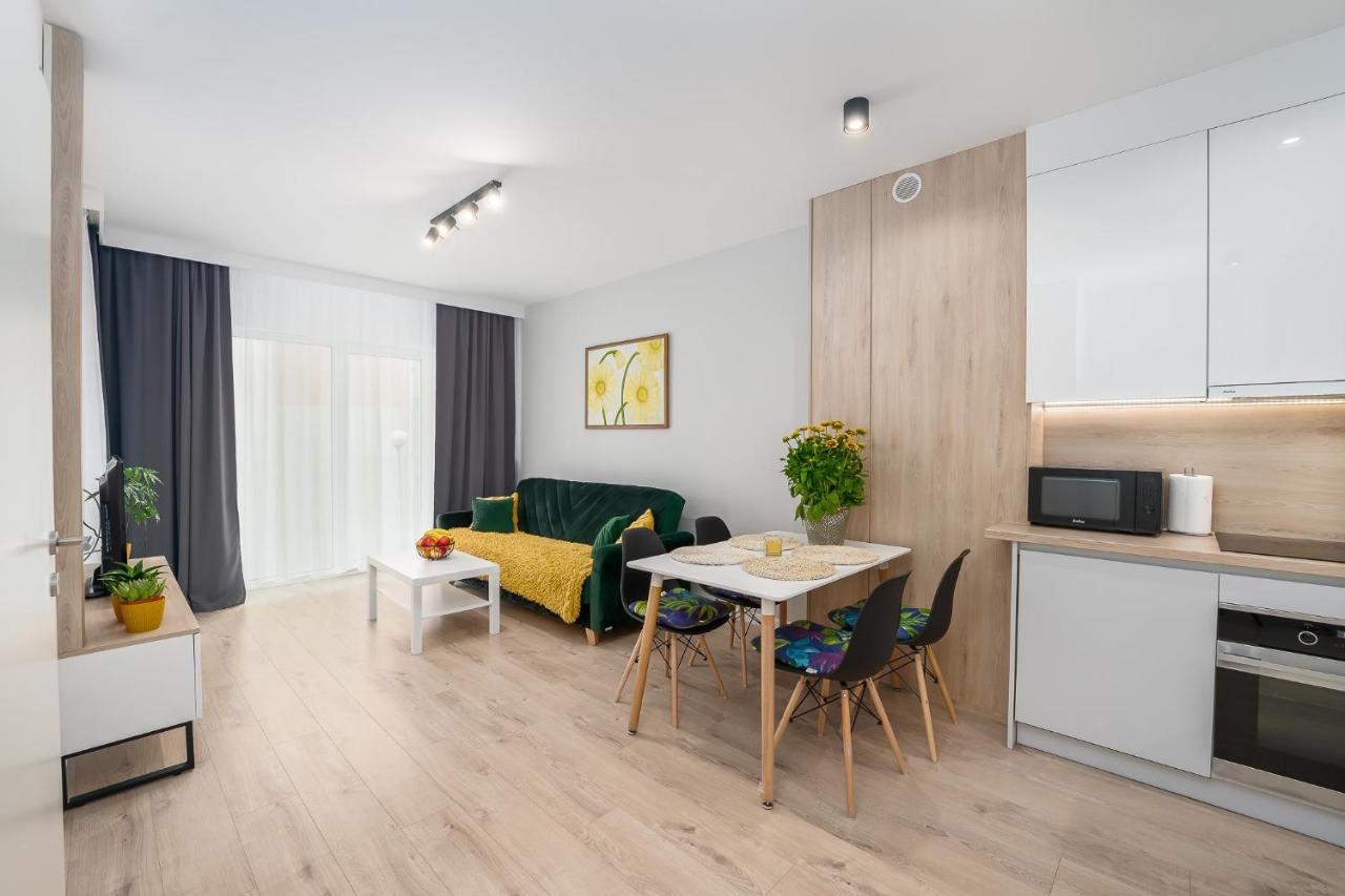 Apartamenty Promenada - Fredry 2 코워브제크 외부 사진