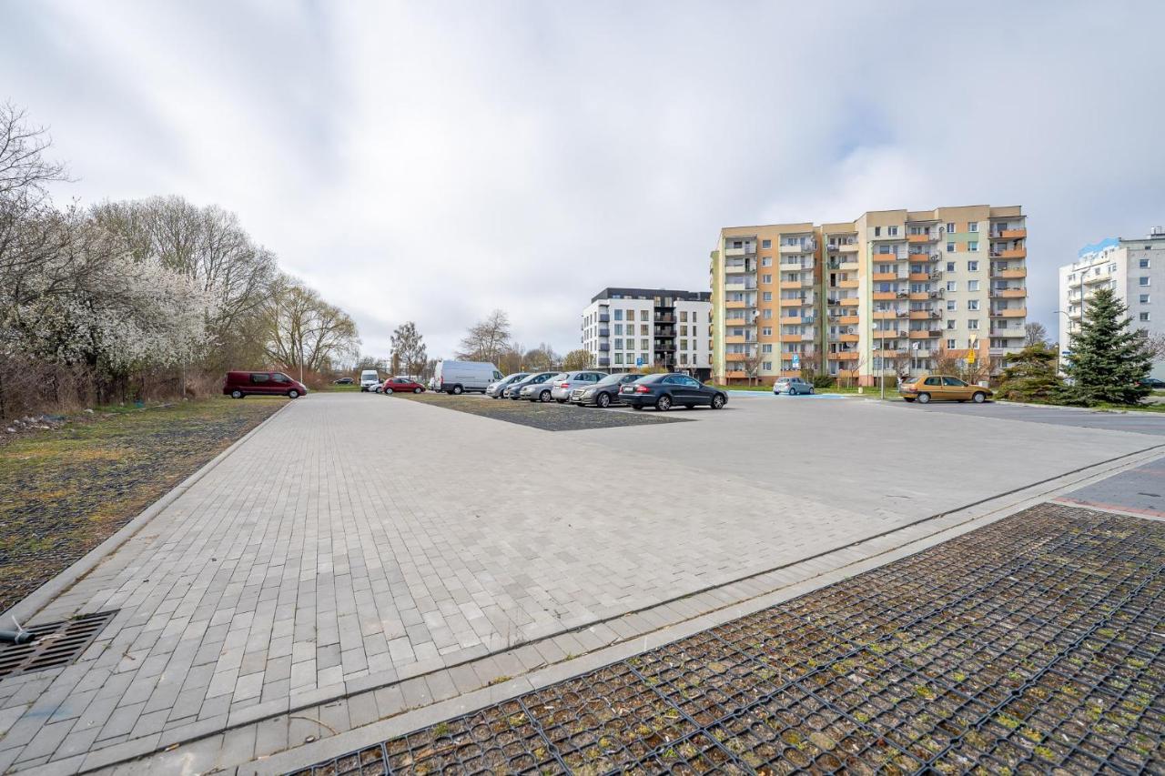 Apartamenty Promenada - Fredry 2 코워브제크 외부 사진