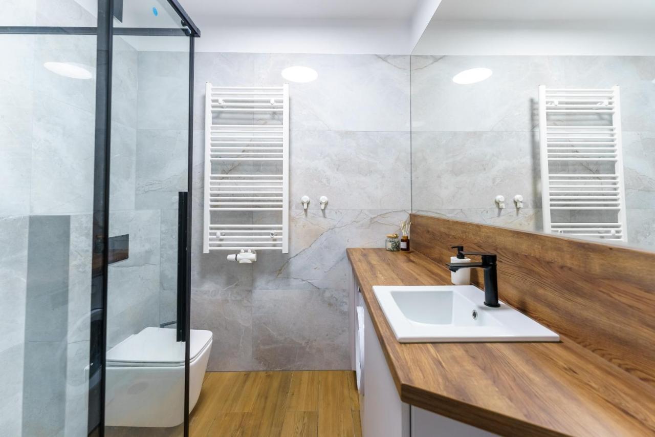 Apartamenty Promenada - Fredry 2 코워브제크 외부 사진