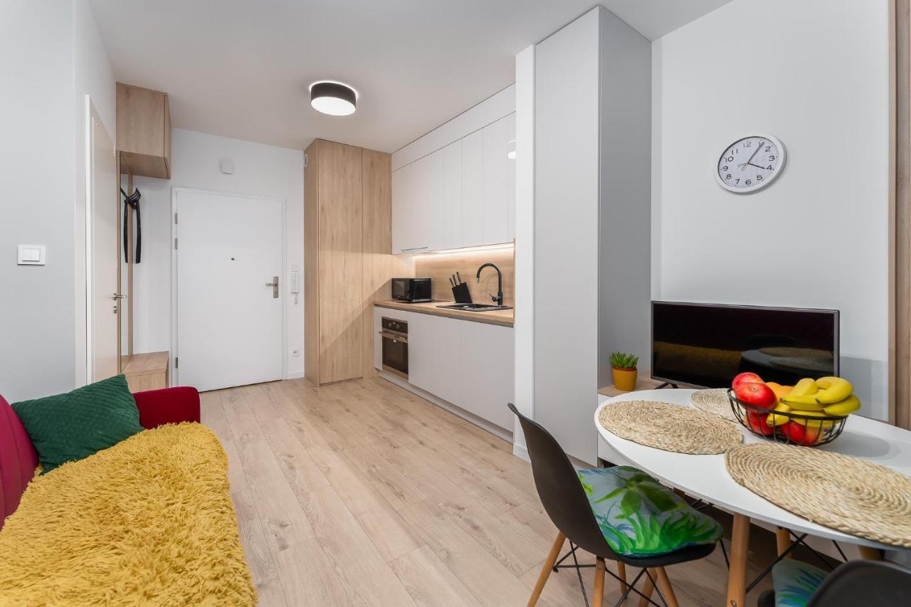 Apartamenty Promenada - Fredry 2 코워브제크 외부 사진