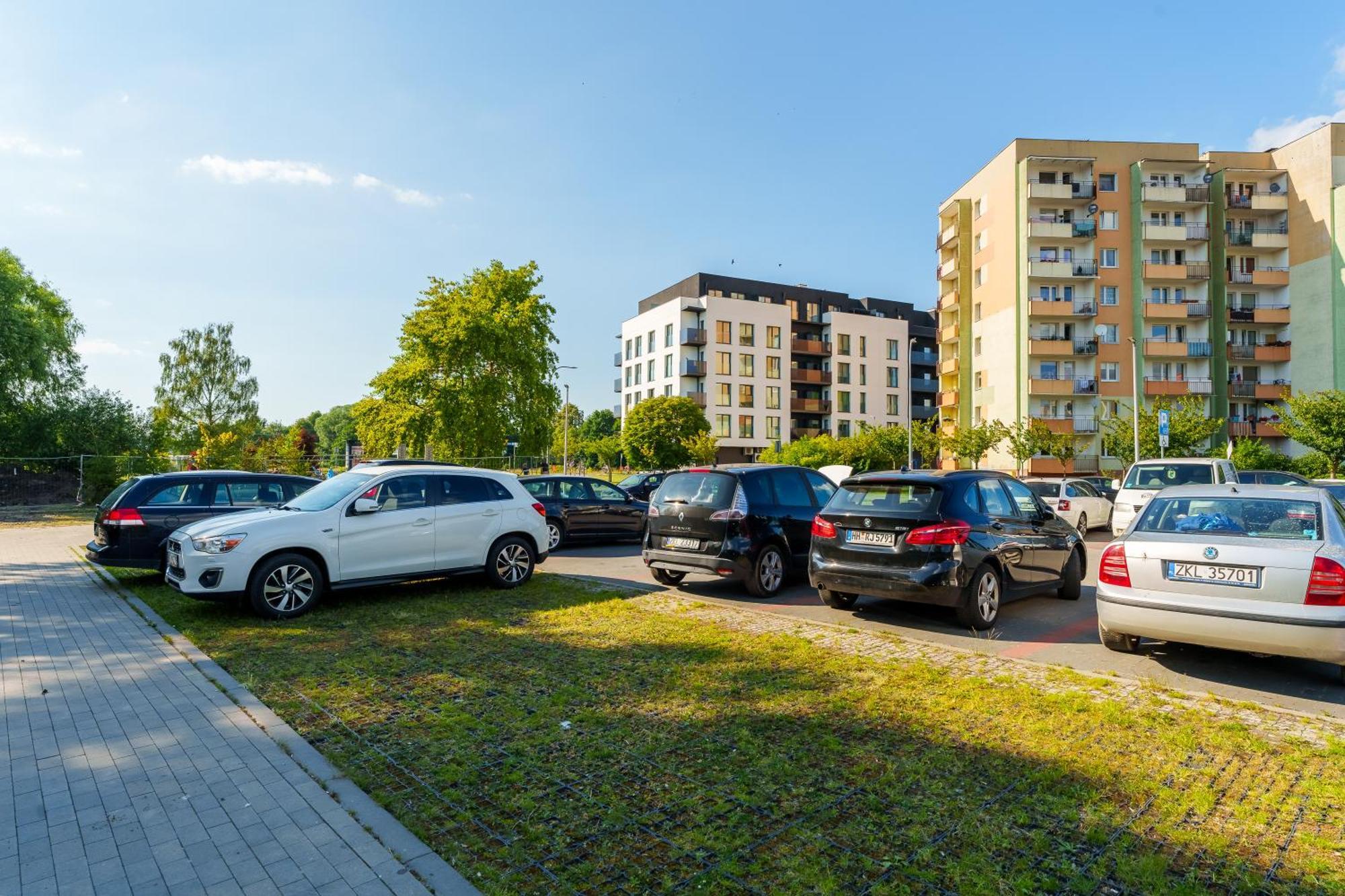 Apartamenty Promenada - Fredry 2 코워브제크 외부 사진