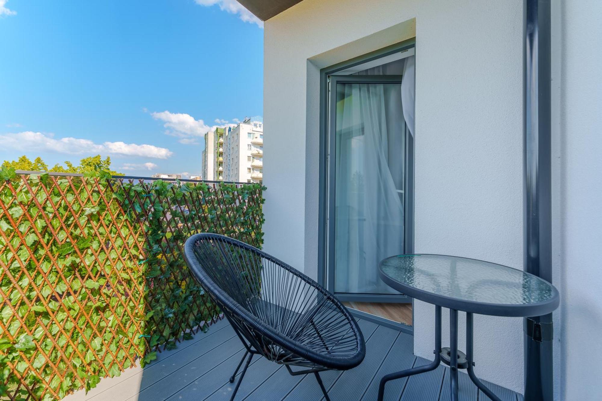 Apartamenty Promenada - Fredry 2 코워브제크 외부 사진